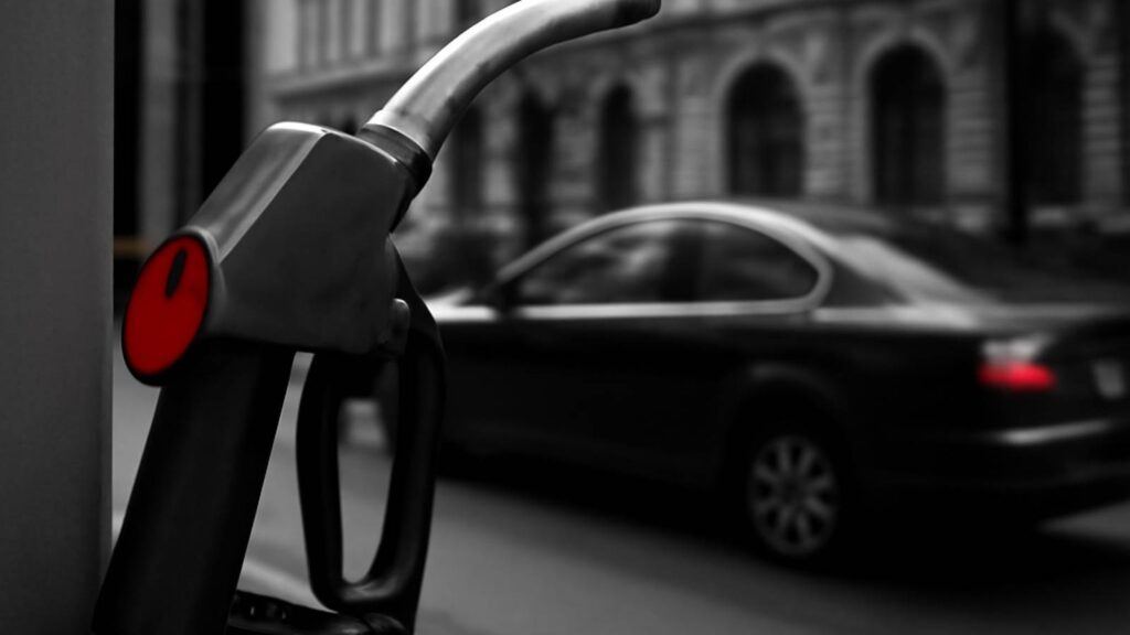 Экономика - Россия просит продолжить нулевую пошлину на бензин в ЕАЭС - Не факт!.