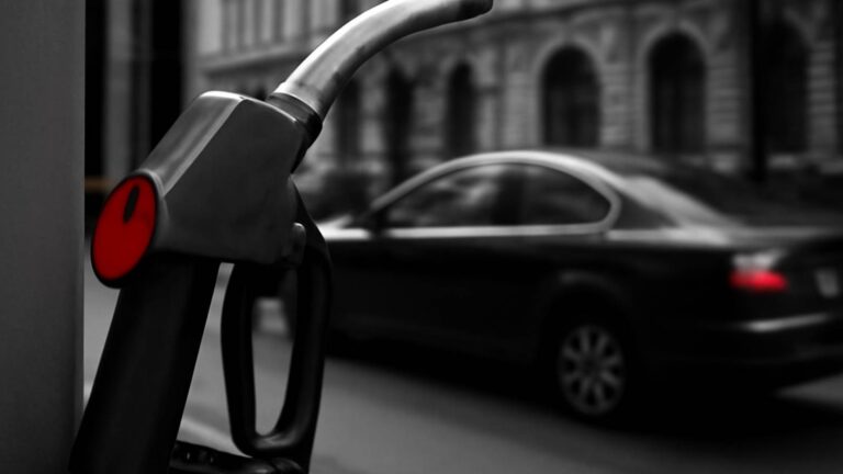 Экономика - Россия просит продолжить нулевую пошлину на бензин в ЕАЭС - Не факт!.